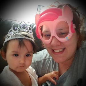 Meet your Posher, April sergio